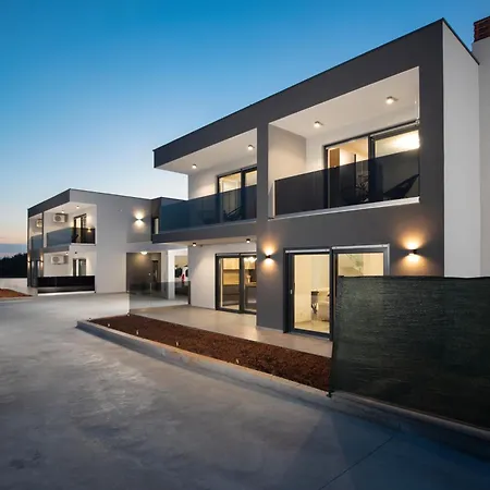 Vilatwins Villa *