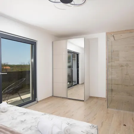 Βίλα Vilatwins Πούλα