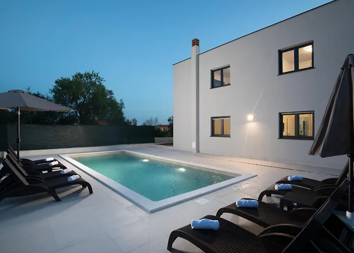 Vilatwins Villa Pula