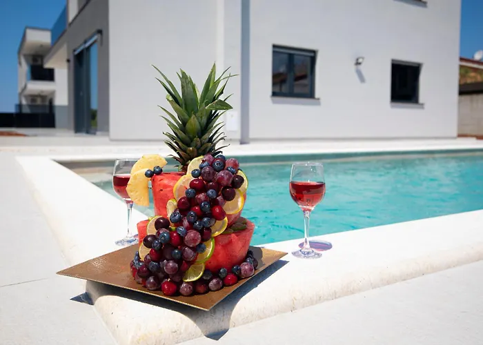 Villa Vilatwins Pula